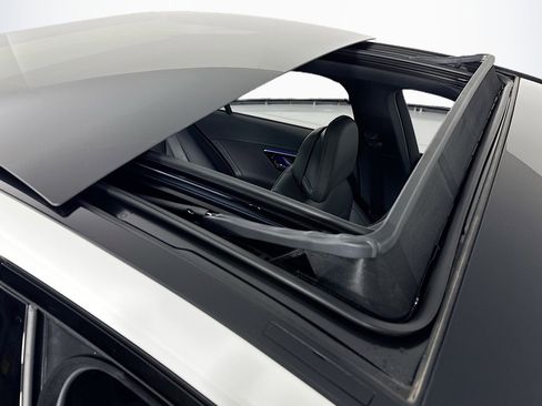 New 2026 Mercedes-Benz C 300 Sedan image 21