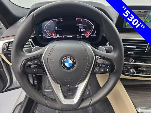 Used 2020 BMW 530i w/ Premium Package image 19