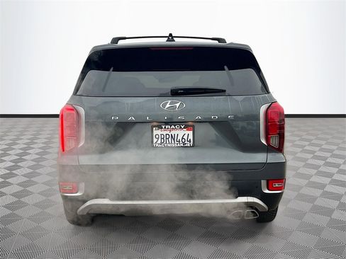 Used 2022 Hyundai Palisade SEL image 6
