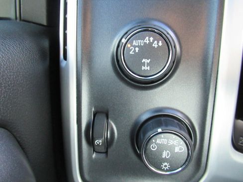 Used 2017 GMC Sierra 1500 SLE w/ SLE Value Package image 23