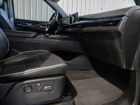 Used 2023 Cadillac Escalade Sport image 14