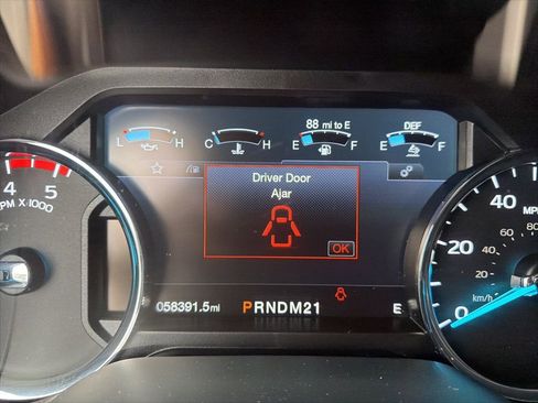 Used 2018 Ford F250 Platinum w/ FX4 Off-Road Package image 59