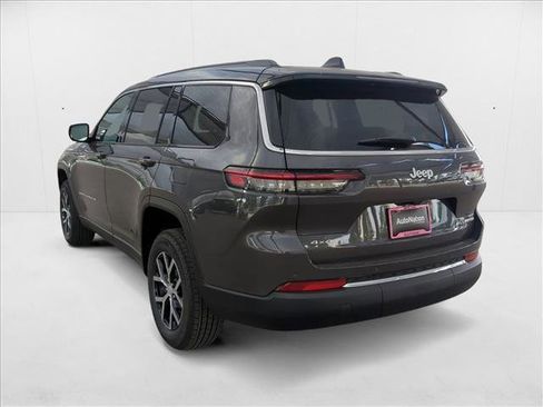 New 2025 Jeep Grand Cherokee L Limited image 10