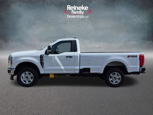 New 2026 Ford F250 XLT w/ FX4 Off-Road Package AWD/4WD image 9
