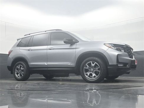 Certified 2023 Honda Passport TrailSport image 26