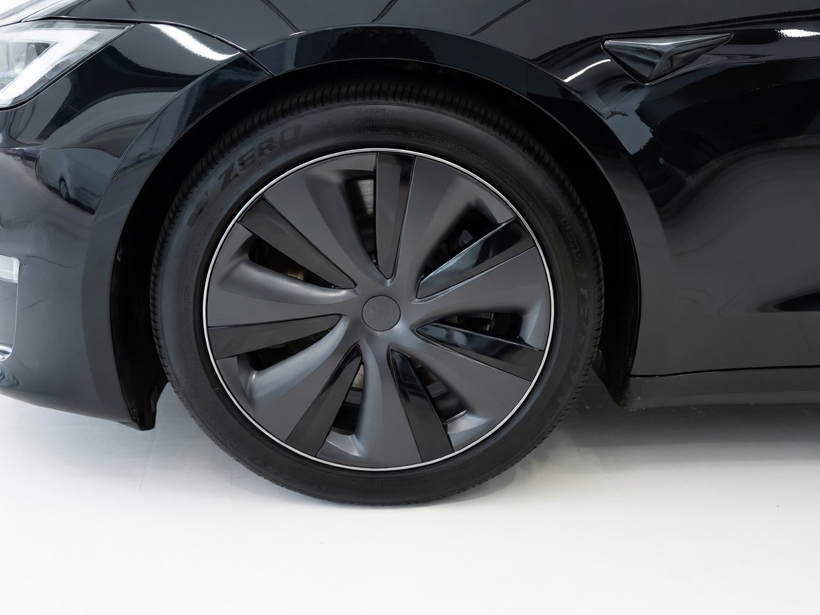 Used 2022 Tesla Model S Standard Range AWD/4WD image 22