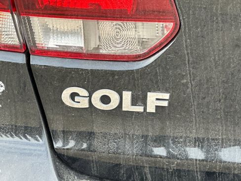 Used 2013 Volkswagen Golf 4-Door image 6