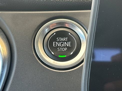 Used 2025 Chevrolet Blazer LT FWD image 22
