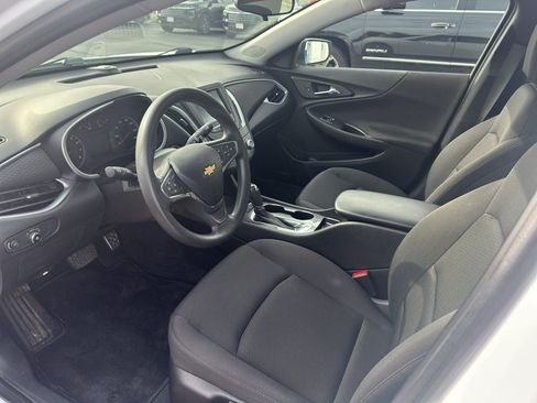 Used 2016 Chevrolet Malibu LS FWD image 1