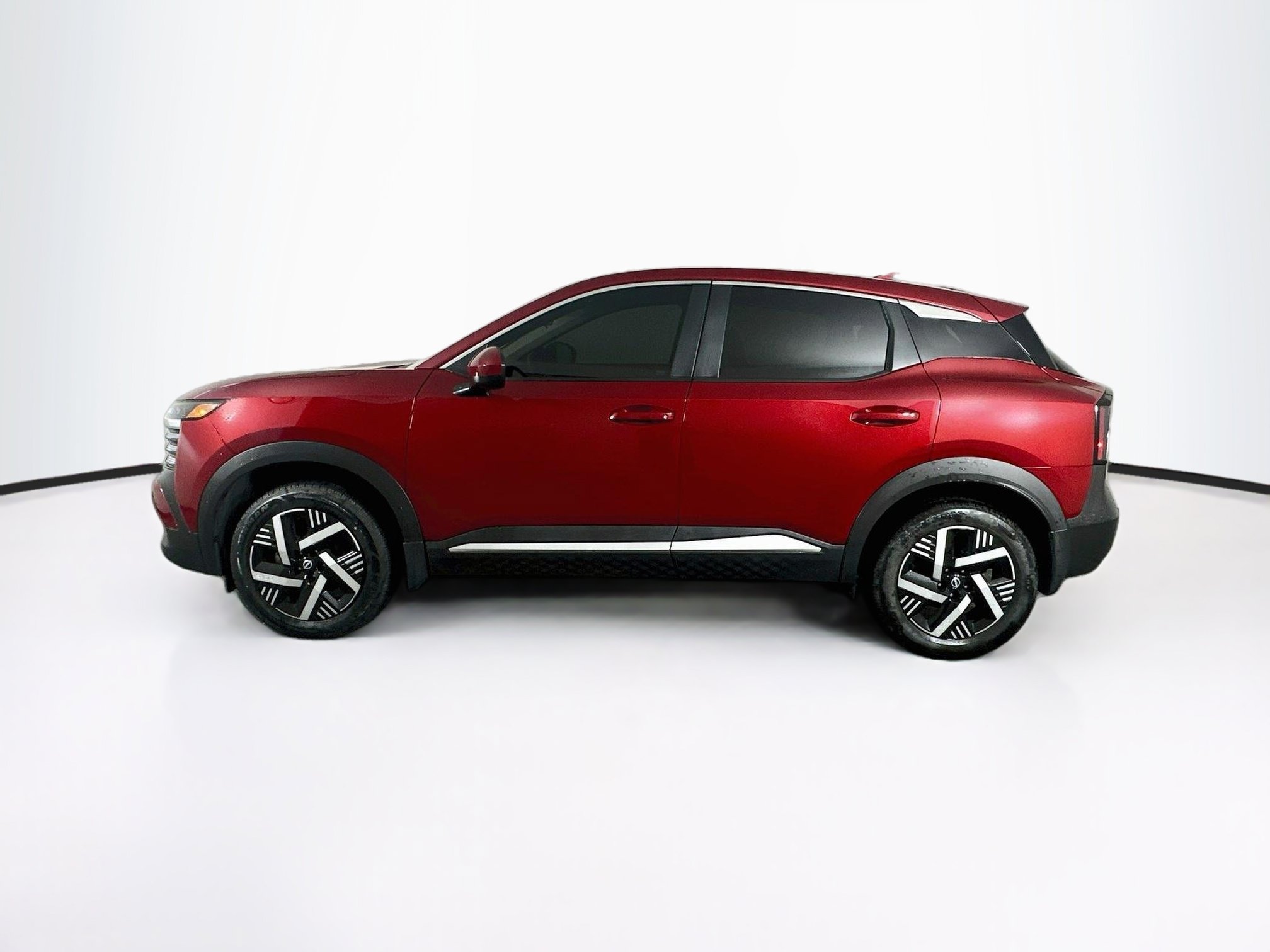 Used 2025 Nissan Kicks SV FWD image 4