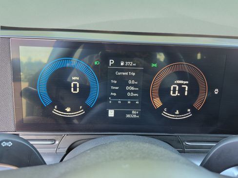 Certified 2025 Hyundai Kona SEL FWD image 30