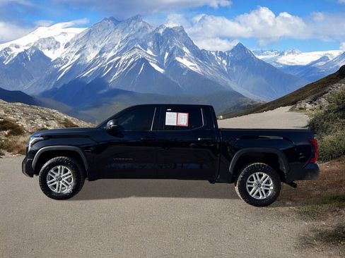 Used 2023 Toyota Tundra SR5 w/ SR5 Convenience Package image 2