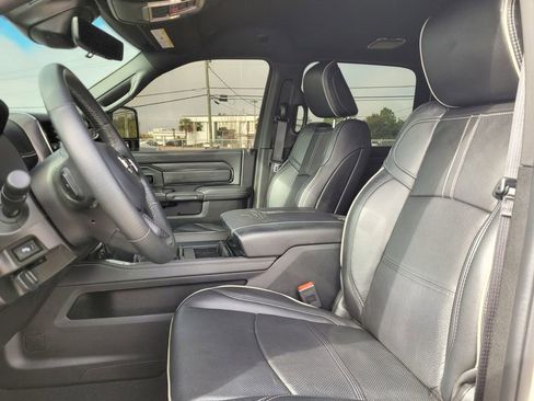 Used 2024 RAM 2500 Limited image 14