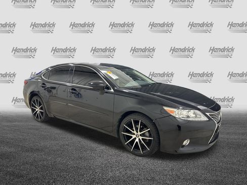 Used 2015 Lexus ES 350 w/ Luxury Package image 2