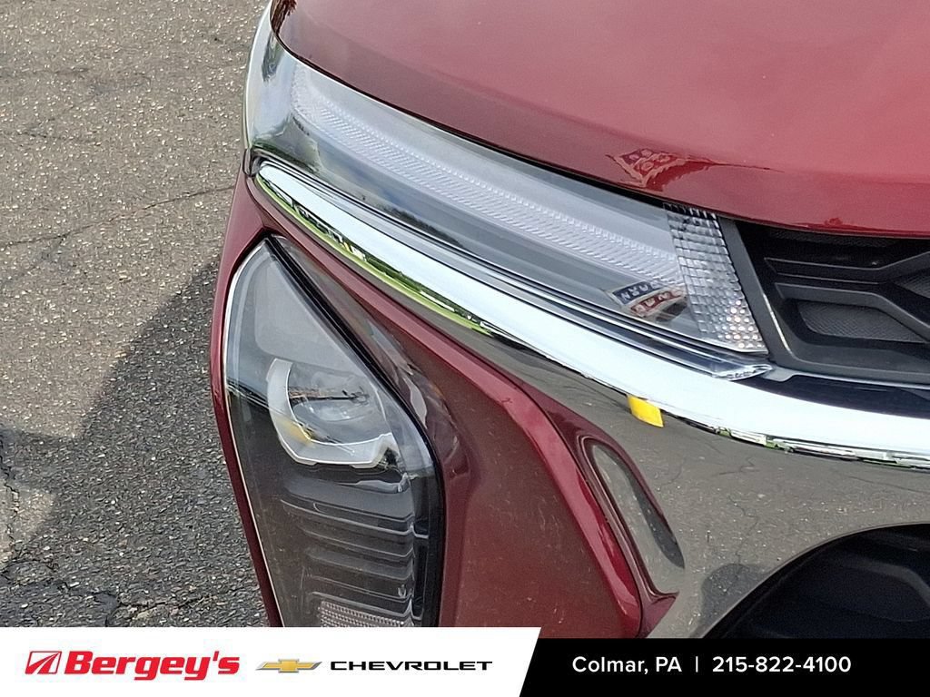 Certified 2024 Chevrolet Trax LT FWD image 11