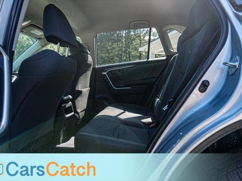 Used 2019 Toyota RAV4 LE w/ All Weather Liner Package AWD/4WD image 22