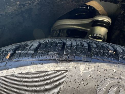 Used 2025 Mercedes-Benz E 350 Sedan image 12