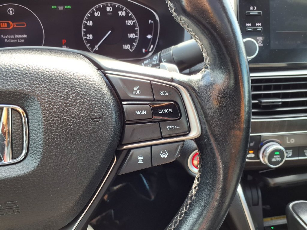 Used 2018 Honda Accord Touring image 18