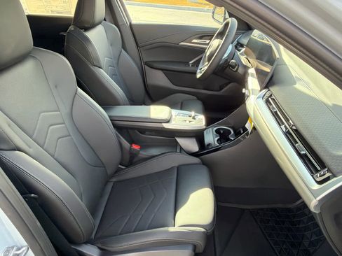 New 2026 BMW X2 xDrive28i w/ M Sport Package AWD/4WD image 12