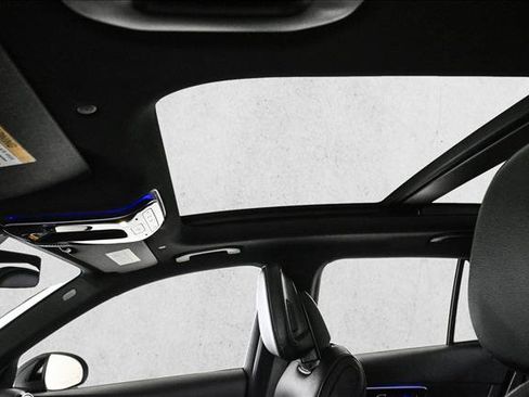 New 2026 Mercedes-Benz GLC 300 4MATIC image 17