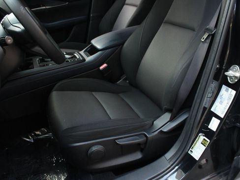 Used 2021 MAZDA CX-30 FWD 2.5 S image 17