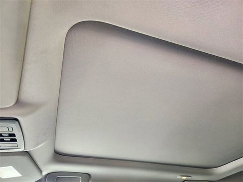 Used 2024 Mitsubishi Outlander SE image 26