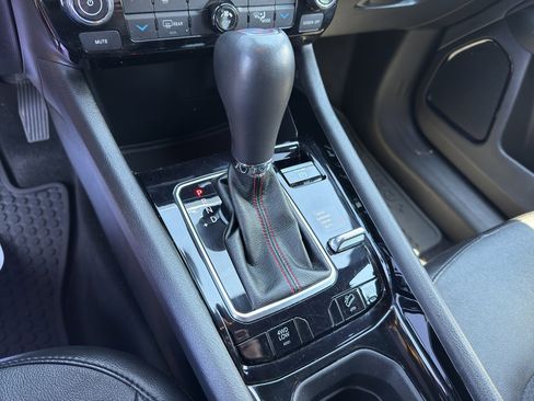 Used 2023 Jeep Compass Trailhawk image 14