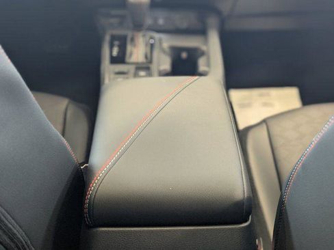 New 2026 Nissan Sentra SR w/ SR Premium Package FWD image 33