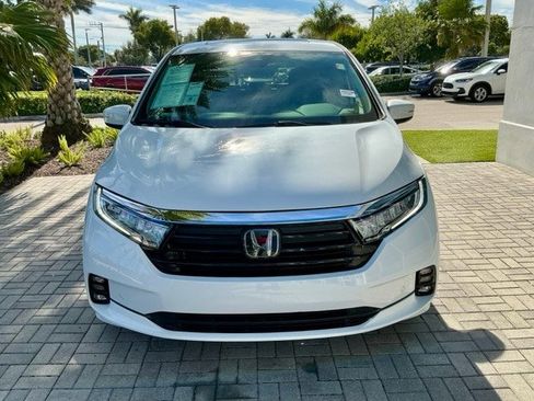 Certified 2022 Honda Odyssey Touring image 2
