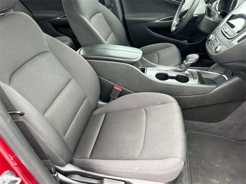 Used 2023 Chevrolet Malibu LT image 24