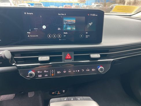 Certified 2025 Kia EV6 Light image 18