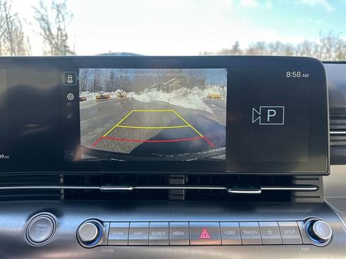 Used 2025 Hyundai Kona SEL AWD/4WD image 30