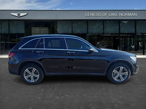 Used 2022 Mercedes-Benz GLC 300 image 3