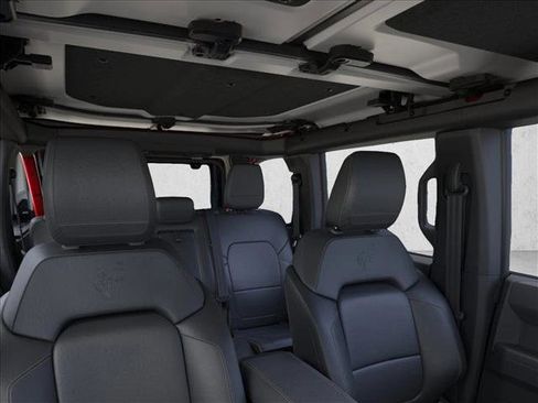 New 2025 Ford Bronco Badlands image 12