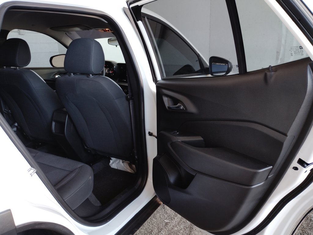 Used 2024 Chevrolet Trax LS FWD image 17