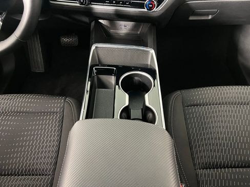 Used 2025 Chevrolet Equinox LT image 17