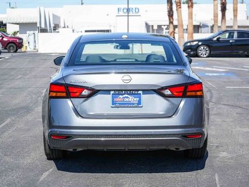 Used 2025 Nissan Altima 2.5 SV FWD image 8