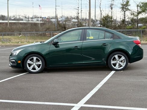 Used 2015 Chevrolet Cruze LT image 2