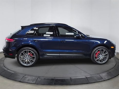 Used 2023 Porsche Macan S image 8