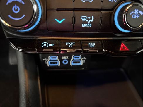 Used 2023 Dodge Durango GT image 34