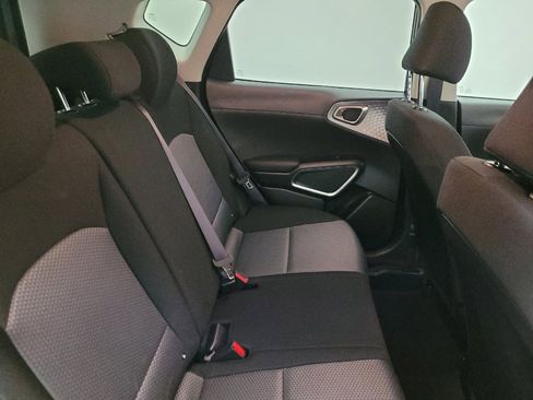 Used 2025 Kia Soul LX image 19