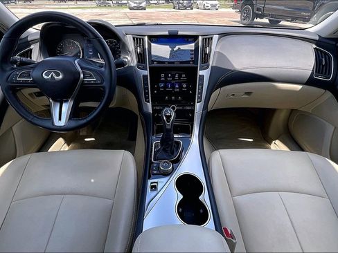 Used 2019 INFINITI Q50 Luxe w/ Essential Package (3.0T Luxe) RWD image 7