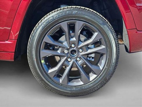 New 2026 Jeep Grand Cherokee Limited AWD/4WD image 11