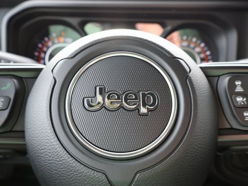 New 2026 Jeep Gladiator Sport AWD/4WD image 26