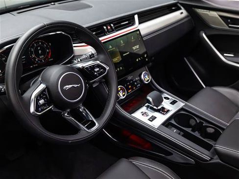 New 2025 Jaguar F-PACE R-Dynamic S AWD/4WD image 17