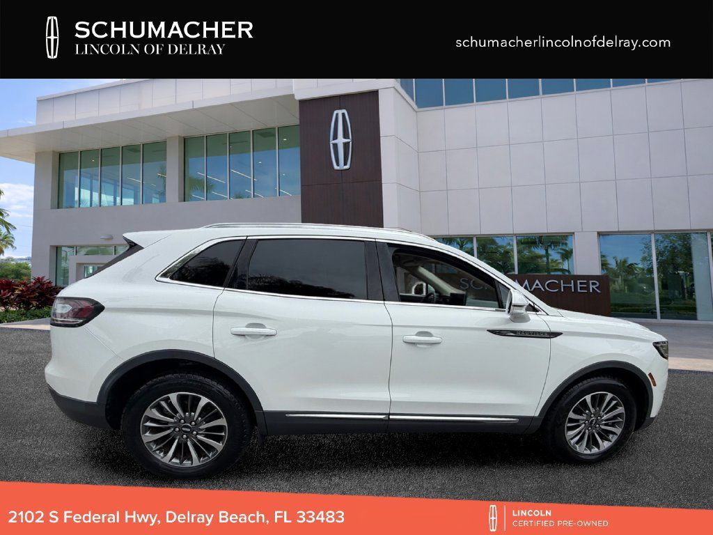 Used 2022 Lincoln Nautilus FWD w/ Premium Package image 8