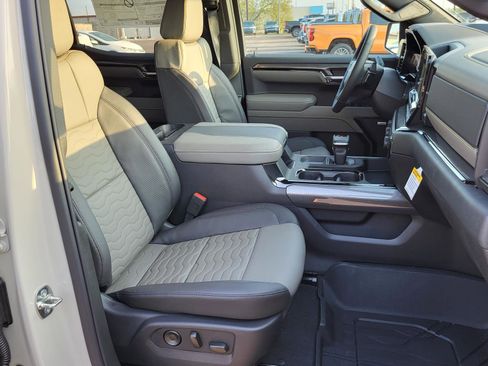 New 2026 Chevrolet Silverado 1500 ZR2 w/ Dark Appearance Package image 10