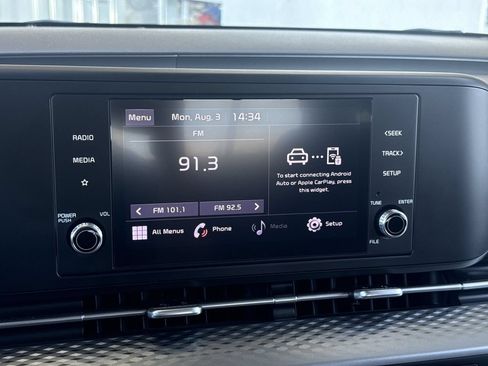 Used 2022 Kia Carnival LX FWD image 12