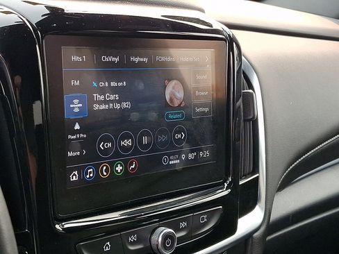 Certified 2023 Chevrolet Traverse LT w/ Rear Camera Mirror Package AWD/4WD image 18
