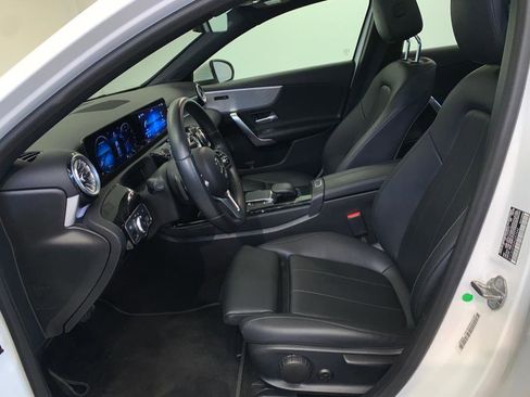 Used 2022 Mercedes-Benz A 220 4MATIC image 17